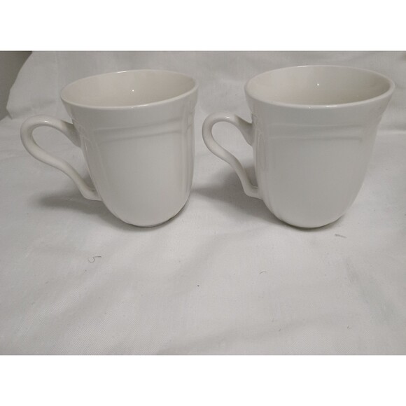 Gibson Designs LE CLAIRE White Coffee Mug Tea Cup Embossed Scalloped Set of 2 - Picture 1 of 9